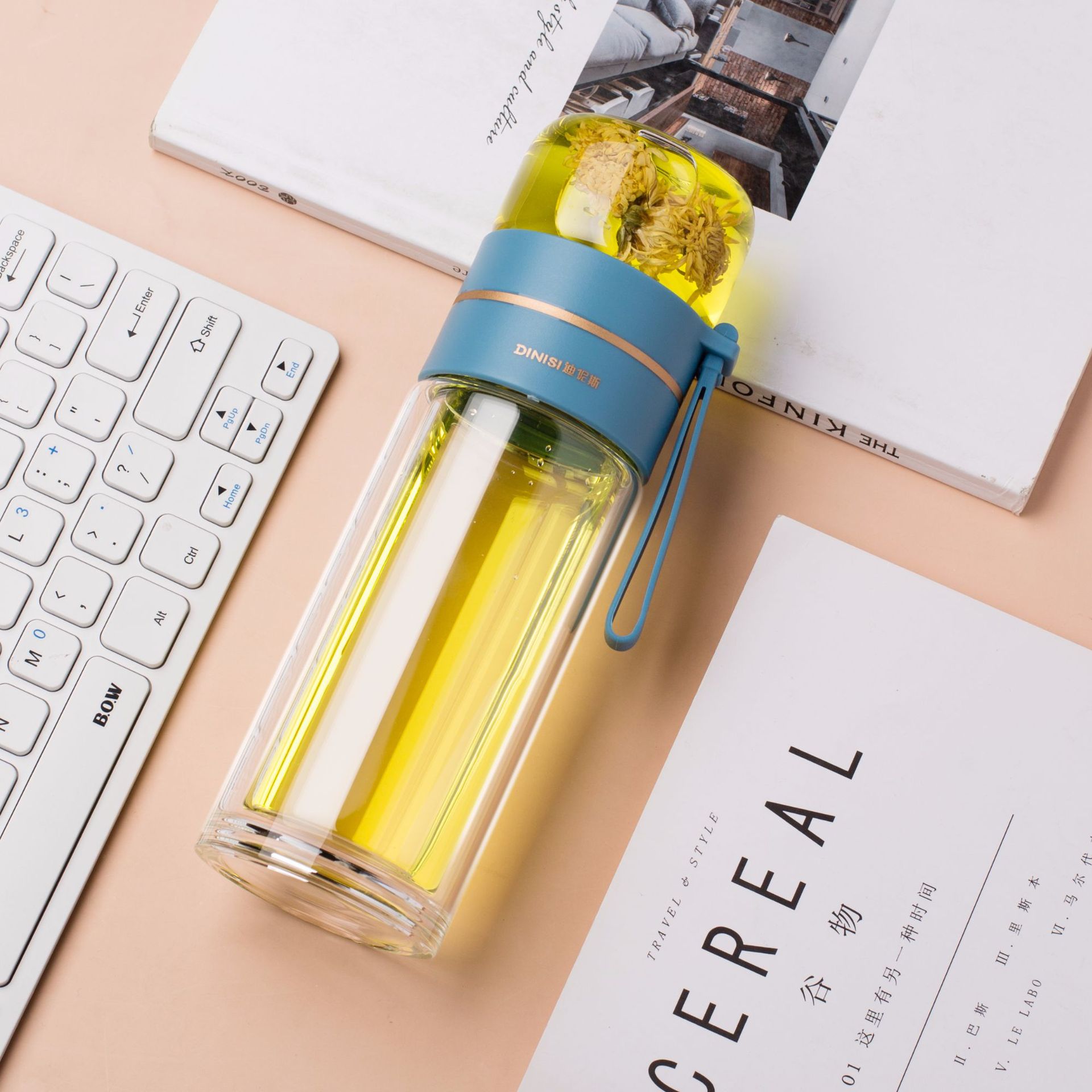 Nice Glass Water Bottle With Tea Infuser Filter Tea Separation Double Wall Glass Bottle Leakproof Water Bottle